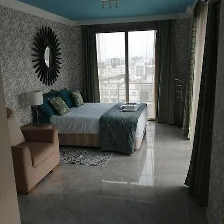 Aqua Royal Alexus Luxury Lejlighed *