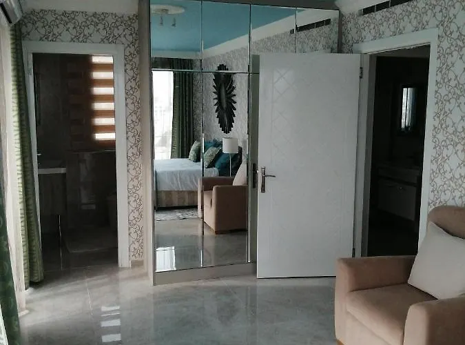 Aqua Royal Alexus Luxury *