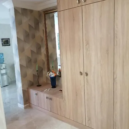 아파트 Aqua Royal Alexus Luxury 키레니아