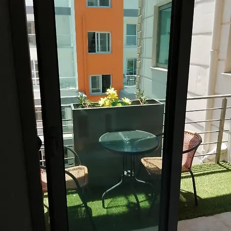 Aqua Royal Alexus Luxury 아파트 키레니아