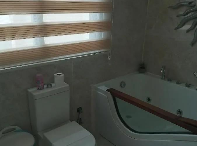 Aqua Royal Alexus Luxury