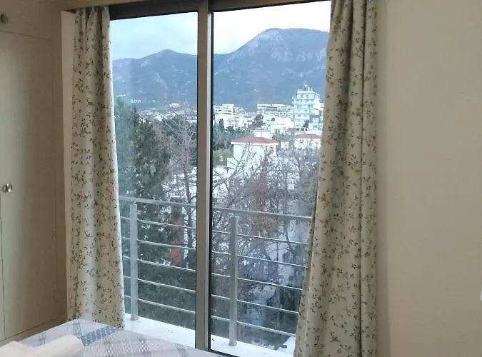 Aqua Royal Alexus Luxury Apartmán *